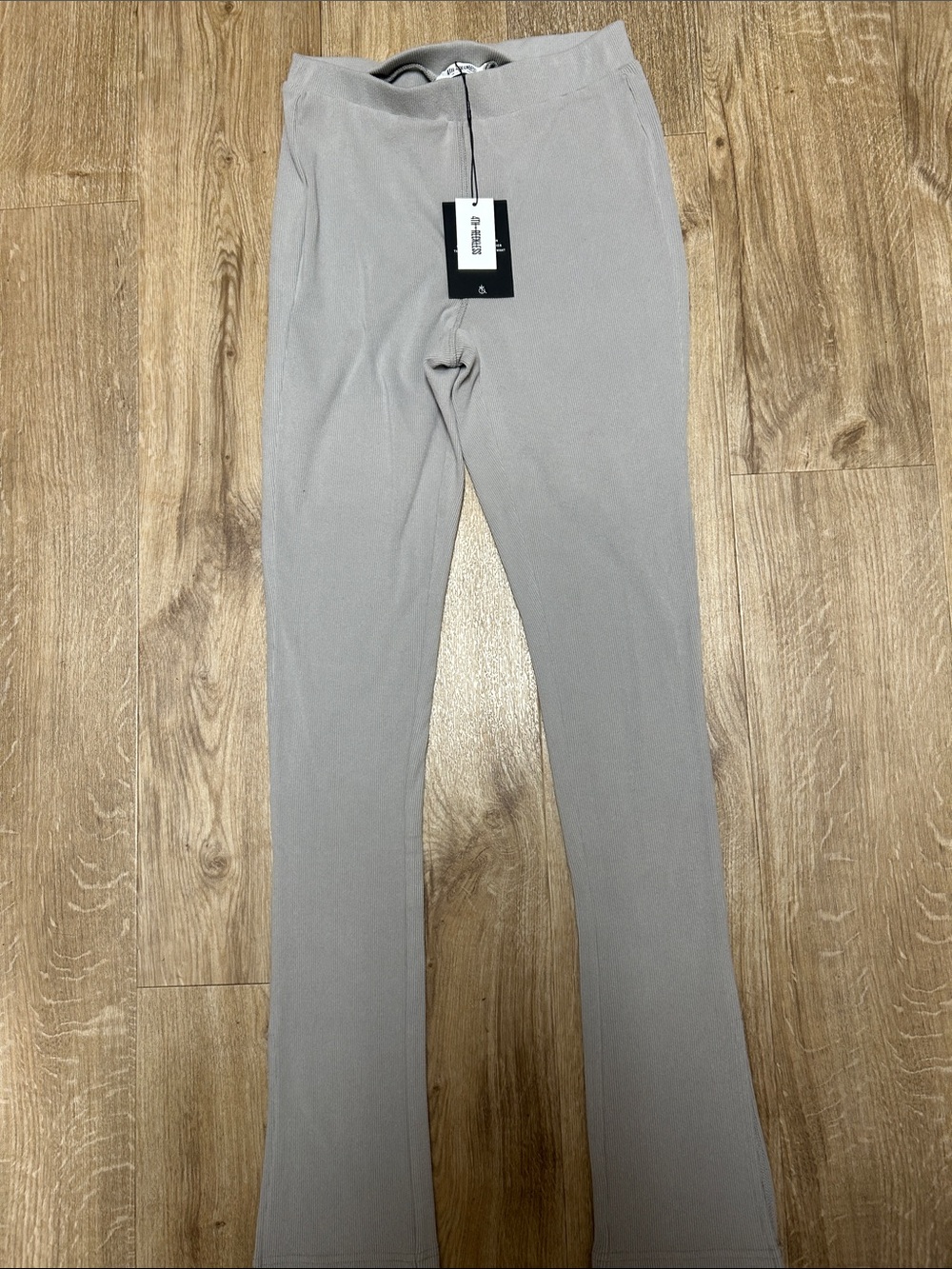 4th + Reckless Light Gray Stretch Knit Pants side slit
